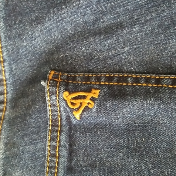 V.I.P distressed light weight jeans.. - Picture 8 of 10